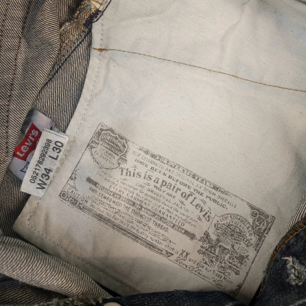 Levis Men's 501 Blue Denim Jeans Size 34x30 - Picture 7 of 9